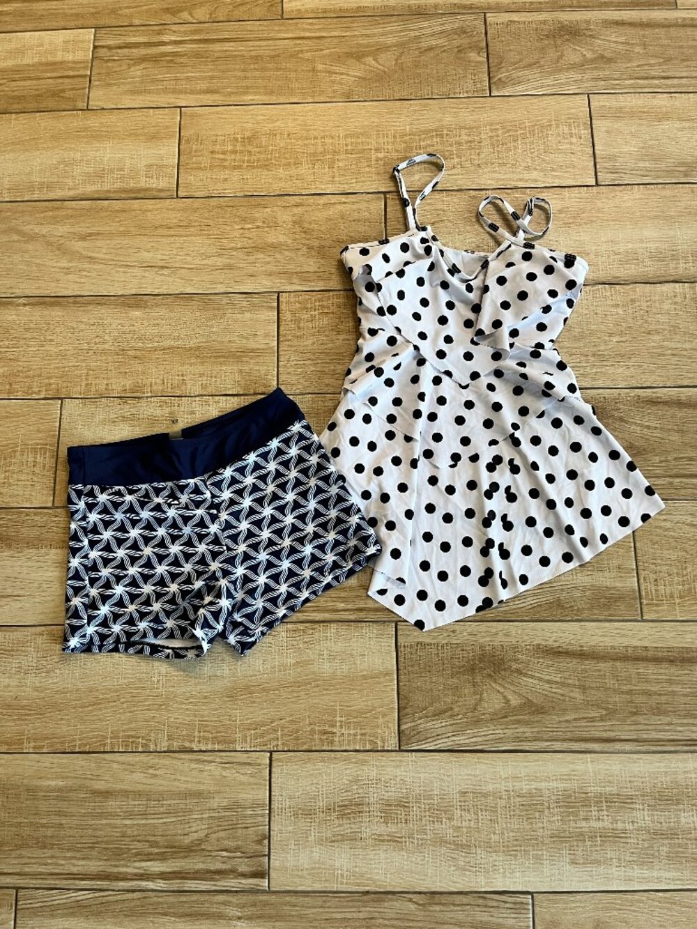 Womens Swimsuit Bundle of 2 - XS